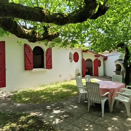 Maison Sarah Bernhardt Confort Holiday home *